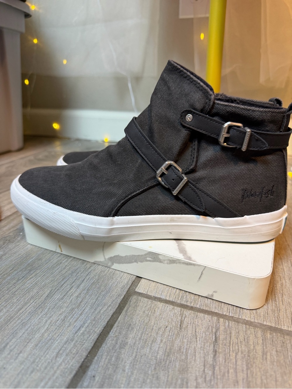 Blowfish Malibu "Marcella" Charcoal Gray Size 8.5 NWT